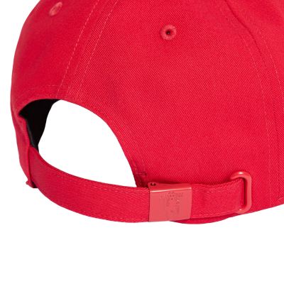4. Czapka z daszkiem adidas Manchester United czerwona KT0648