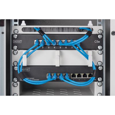 11. Przełącznik sieciowy zarządzalny warstwy L2 10" 8xRJ45 10/100/1000 Mb/s