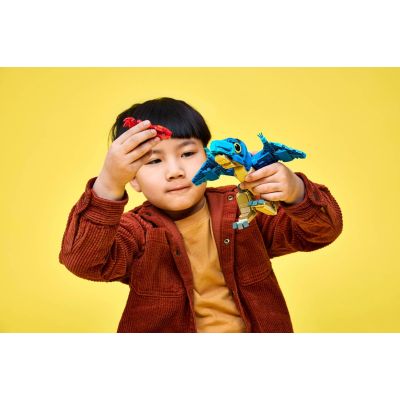 10. LEGO Jurassic World 77977 - Mały dinozaur: Pteranodon