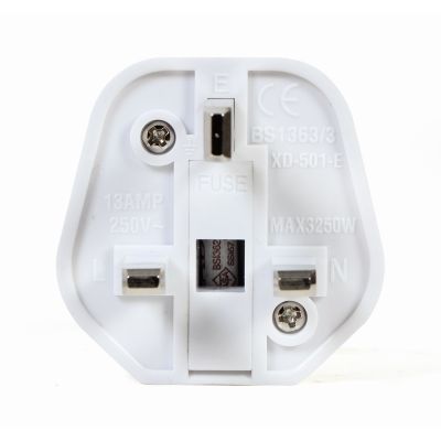 3. GEMBIRD ADAPTER AC - UK DO EU SCHUKO 13A