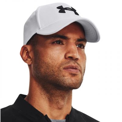 5. Czapka z daszkiem Under Armour Blitzing M 1376700 100