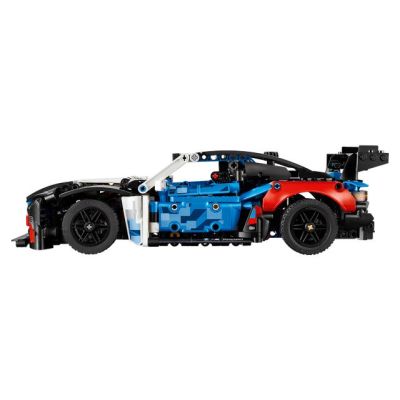 4. LEGO Technic 42226 - Samochód wyścigowy BMW M4 GT3 EVO