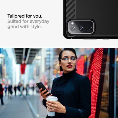 11. Etui Spigen Rugged Armor na Samsung Galaxy S20 FE - czarny mat