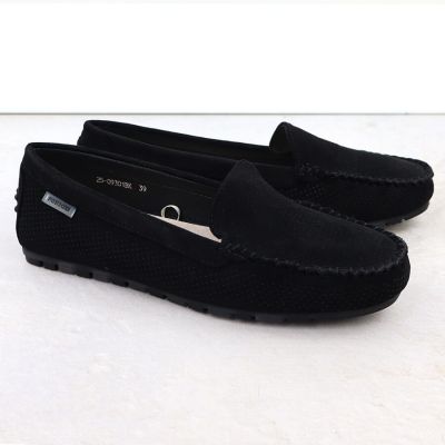 3. Mokasyny damskie półbuty zamszowe czarne Potocki WL09301