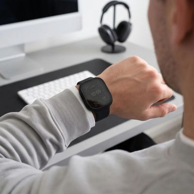 8. Etui Tech-Protect Defense Privacy na Apple Watch Ultra 49 mm