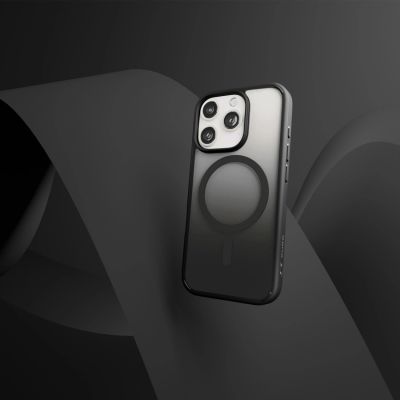 9. Etui silikonowe Puro Gradient MagSafe do iPhone 16 Pro Max - czarne