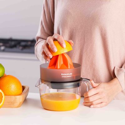 4. Wyciskarka do cytrusów Taurus Citrus Compact Glass 30W