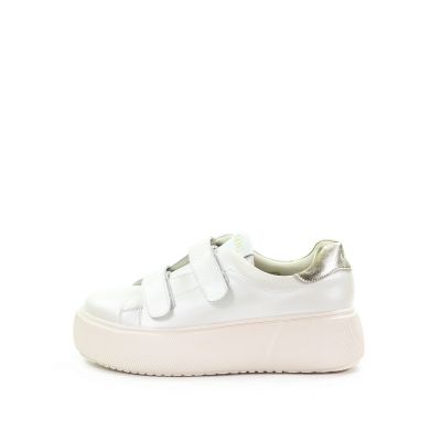 18. Buty Goe W RR2N4018
