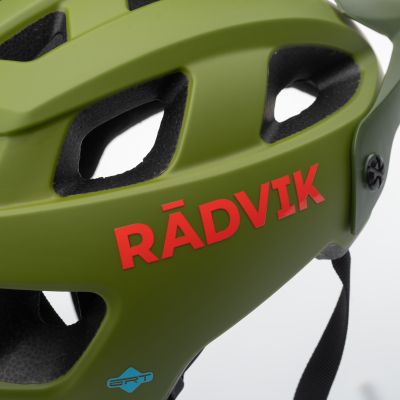 5. Kask TRIADE