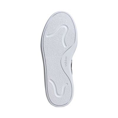 12. Buty adidas Courtblock W IF6493