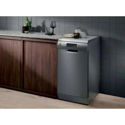 7. Zmywarka ELECTROLUX ESA63210SX