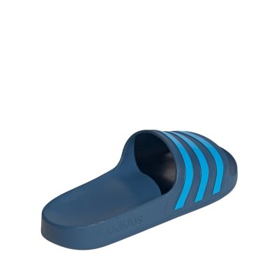 3. Klapki adidas Adilette Aqua niebieskie IH9011