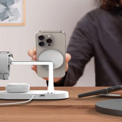 6. Ładowarka Tech-Protect A12 indukcyjna 3w1 MagSafe na smartfon / słuchawki / smartwatch - biała