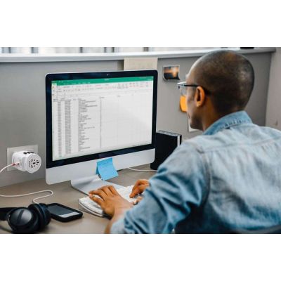 4. Adapter podróżny SKROSS Pro Light USB AC45PD World z USB-C biały