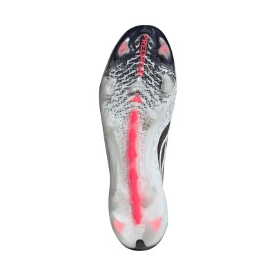 6. Buty piłkarskie adidas Predator Elite FG IH4699