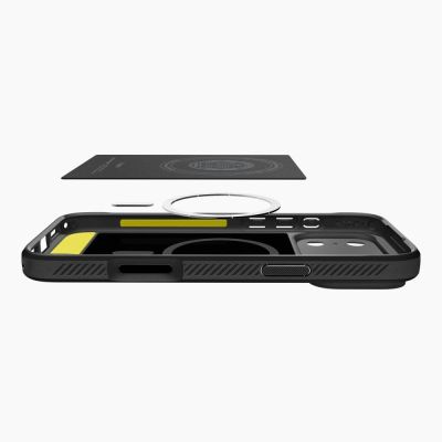 8. Etui Spigen Rugged Armor Mag MagSafe na iPhone 17 Pro Max - czarny mat