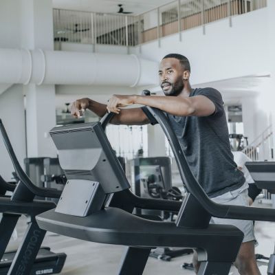 43. Bieżnia elektryczna Freemotion Incline Trainer i22.9 FMTK74819K2