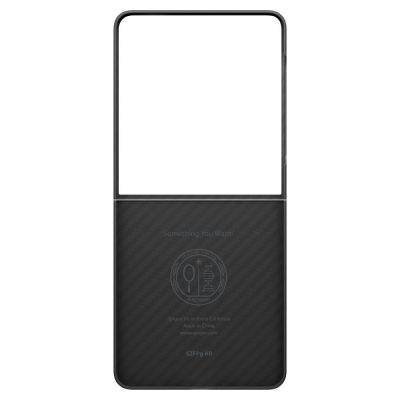 5. Etui Spigen AirSkin Aramid na Samsung Galaxy Z Flip 7 - czarne