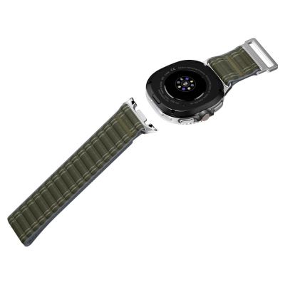 11. Pasek Spigen WBF0 na Samsung Galaxy Watch 40 / 44 / 46 mm - zielony