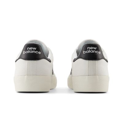 11. Buty New Balance unisex BB100CVA