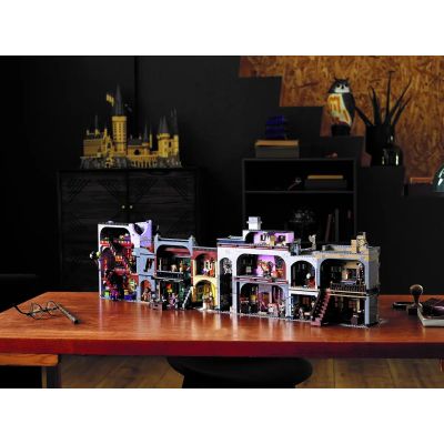 20. LEGO Harry Potter 75978 Ulica Pokątna