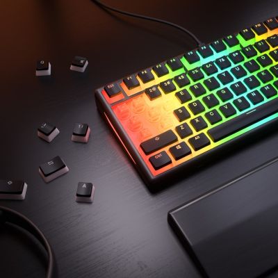 7. Glorious Gaming GMBK 75% klawiatura USB QWERTY US English Czarny