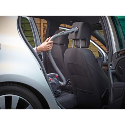 4. Odkurzacz samochodowy BLACK+DECKER PD1200AV (kolor szary)