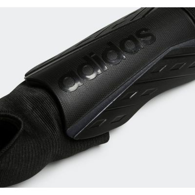 2. Ochraniacze adidas Tiro SG Match HN5607