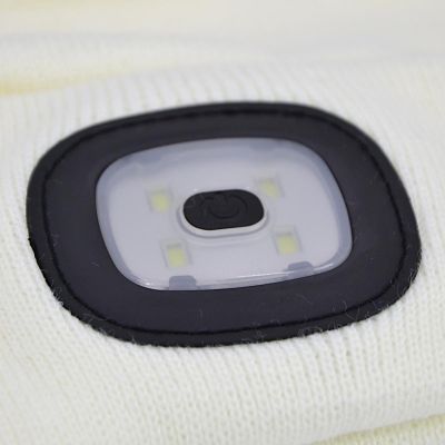 3. CZAPKA Z LATARKĄ CZOŁOWĄ 4 LED 120 LM 3 TRYBY TURYSTYCZNA BIAŁA