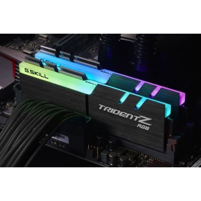 10. Zestaw pamięci G.SKILL TridentZ RGB F4-3600C18D-16GTZRX (DDR4; 2 x 8 GB; 3600 MHz; CL18)
