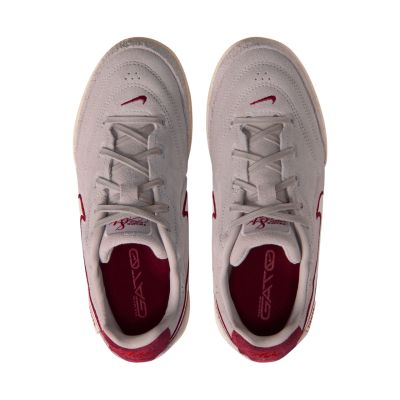 4. Buty piłkarskie dla dzieci Nike Tiempo Streetgato beżowe IO9608 216