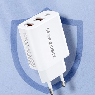 14. Ładowarka sieciowa Wozinsky CWCUCW 30W USB-C / 2 x USB-A - biała