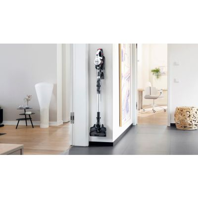 11. Odkurzacz BOSCH BSS 711W UNLIMITED