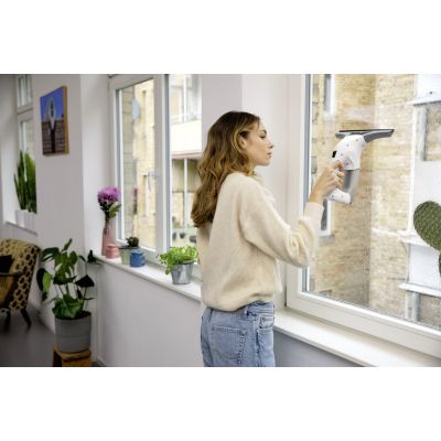 27. Myjka do okien KARCHER WV 1 Plus - 1.633-608.0