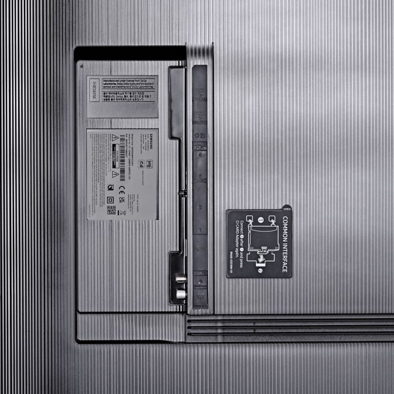 9. Telewizor 55" Samsung QE55QN77F