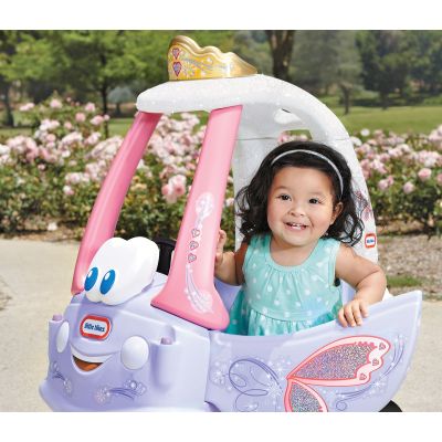 4. Little Tikes Cozy Coupe Fairy Samochód do jeżdżenia