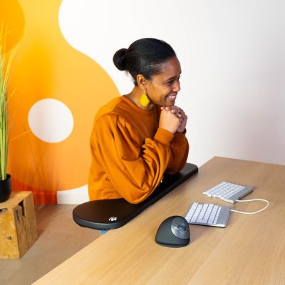 11. Podłokietnik ergonomiczny R-Go Armlehne juodas