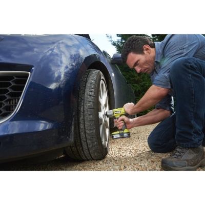 3. Klucz udarowy 400Nm 1x2,0Ah Aku 18V R18IW3 RYOBI