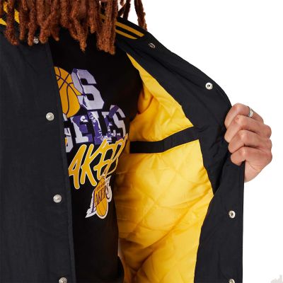 7. Kurtka bomberka New Era NBA Los Angeles Lakers Script Bomber Jacket - 60332205