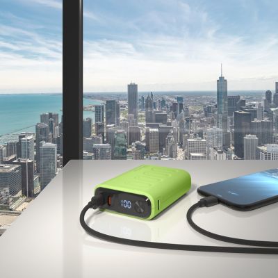 6. RealPower PB-10000C PD+ 10000 mAh Jasnozielony