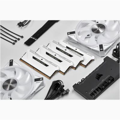 5. Pamięć DDR4 64 GB PC 3200 CL16 CORSAIR ZESTAW (4x16GB) Vengeance RGB P sprzedaż detaliczna