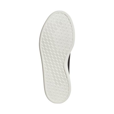 12. Buty adidas Urban Court W JQ0517