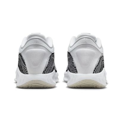 4. Buty koszykarskie Nike G.T. Hustle Academy Szary/Biały - FJ7791-100