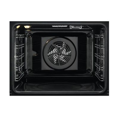 8. Piekarnik parowy ELECTROLUX EOC8P39WZ