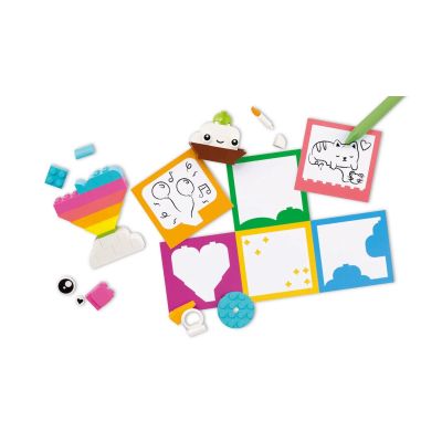 17. LEGO CLASSIC 11042 Kreatywna skrzynka szczęścia