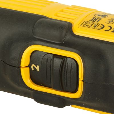 6. DEWALT WIERTARKO-WKRĘTARKA 18V LI-ON
