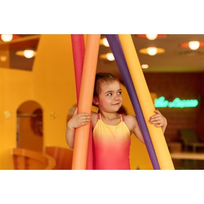 9. Kostium kąpielowy Aquawave Harma Jr 92800398757
