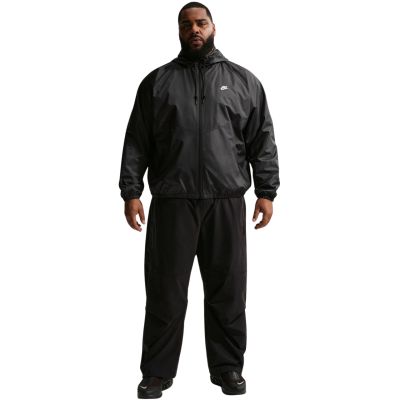 8. Kurtka męska Nike Windrunner czarna HV8369 010