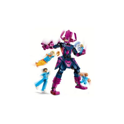 4. LEGO Marvel Super Heroes 76316 Fantastyczna Czwórka kontra Galactus