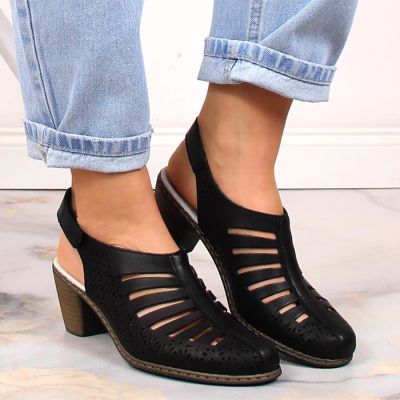 4. Skórzane komfortowe sandały damskie na obcasie Rieker 40959-00